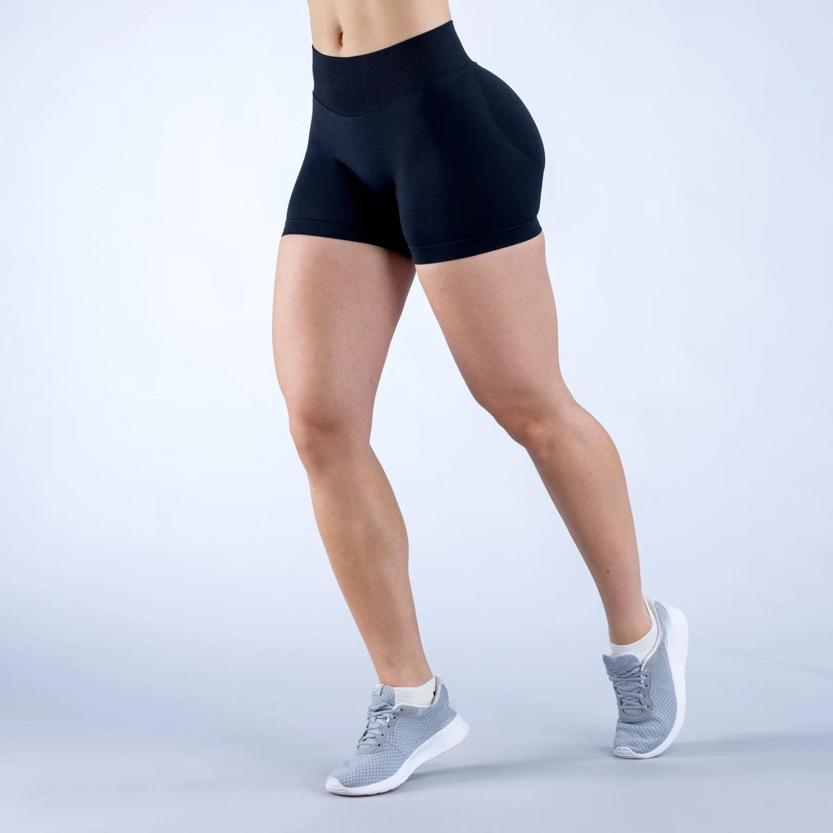 Impact Shorts | 4.5" women's 4.5-inch gym shorts - image 2